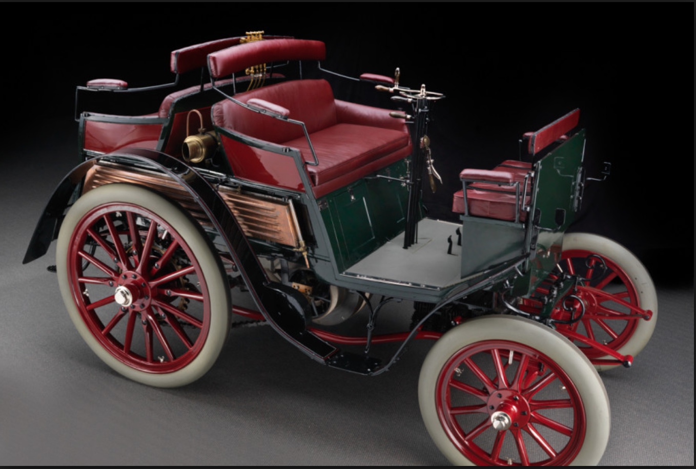 Der Benz Jahrgang 1901 war das erste Auto, das durch Feuerthalen fuhr.